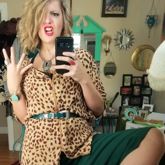 Check out my vintage closet! - Picture 4 of 16